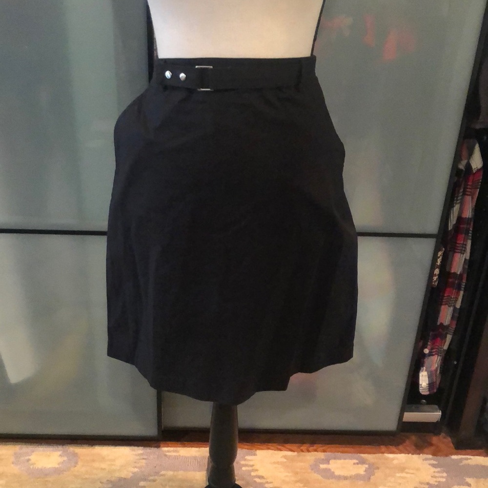 Ann Taylor Black skirt sz 6